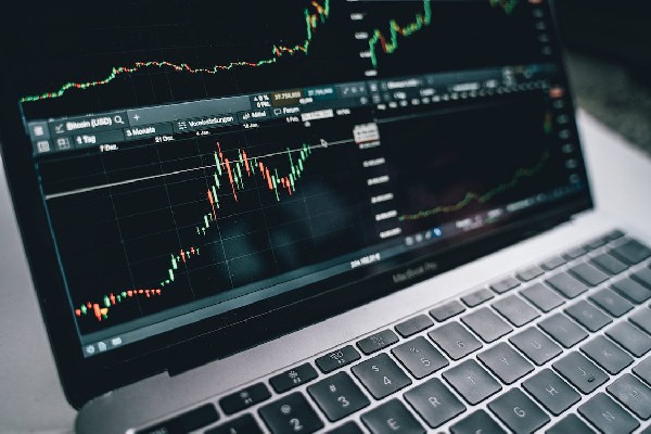 嘉实物美消费REIT再次更新基金产品数据总结，新增基金经理